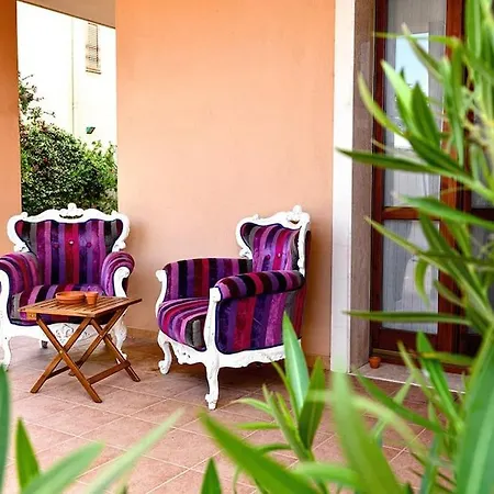 Apartment 200mq Patio, L'oasi Di
